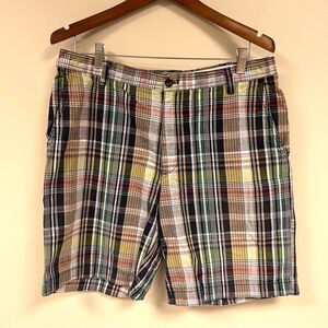 IZOD plaid cotton shorts. Size 34